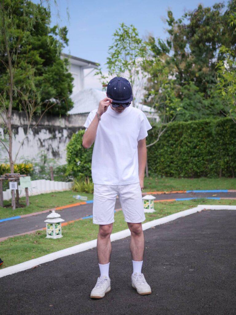 ลุคขาวทั้งตัว